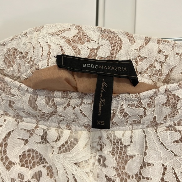 BCBG lace shorts - Picture 2 of 2